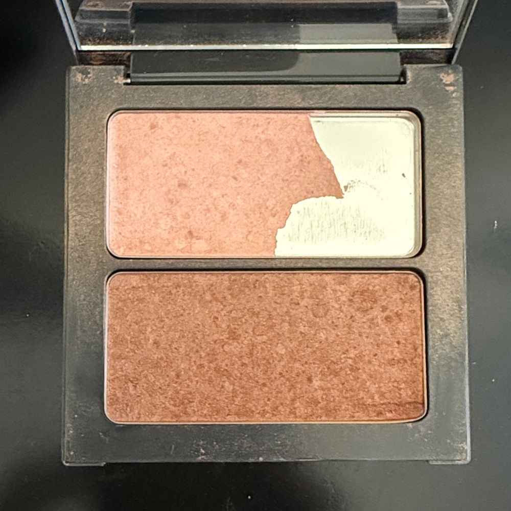Prescriptives | RARE Magnetic Makeup Palettes with Mirror - Picture 3 of 6